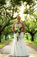 Bride in Battery Park of Charelston, SC