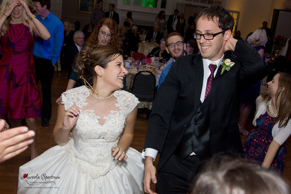 Bride and groom grooving at their Starmount Forest Country Club wedding.